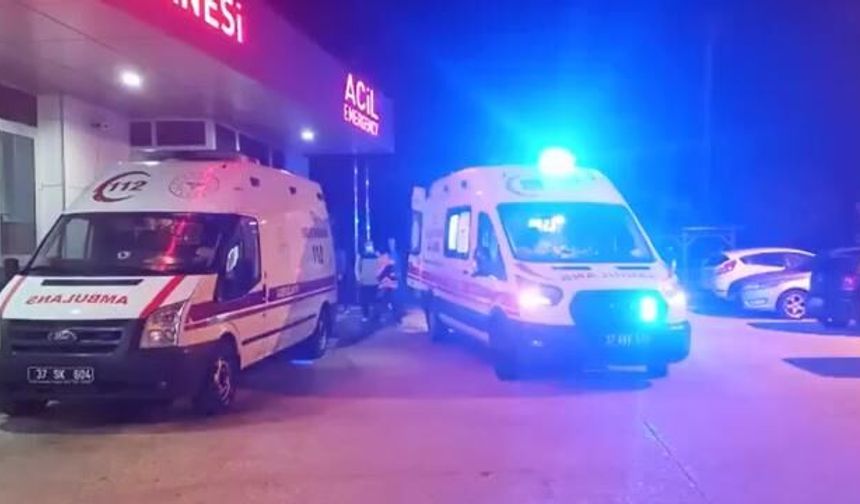 Kastamonu'da bıçakların çekildiği tartışma kanlı bitti: 3 yaralı