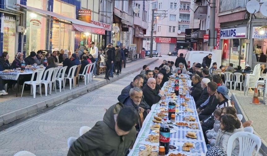 Honsalar Mahallesi’nde birlik ve beraberlik iftarı