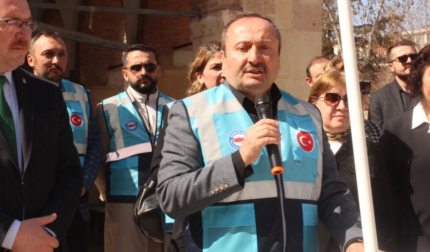 Kastamonu Memur sendikaları anayasanın değişmesi için imza topluyor