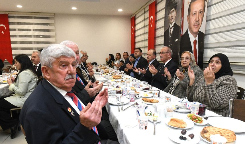 Valı Dallı;“Sizler aziz şehitlerimizin bizlere emanetisiniz.”