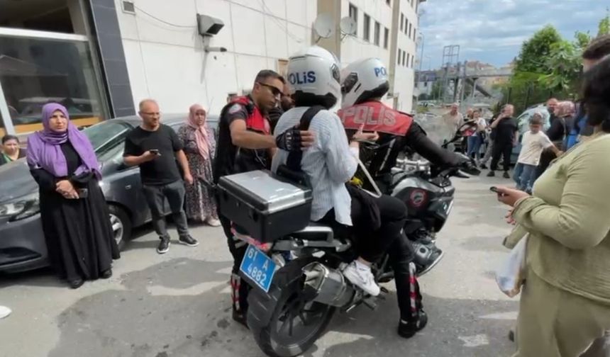LGS’ye geç kalan öğrencileri polisler yetiştirdi