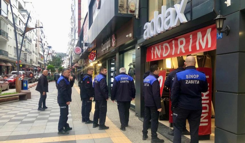 Zabıta ekiplerinden kaldırım işgali denetimi