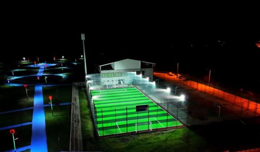 Cide’de yeni halı saha hizmete açılıyor
