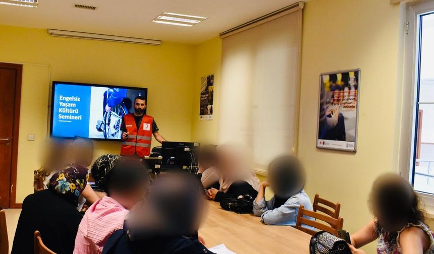 Kastamonu Kızılay’da Engelli Farkındalık Eğitimleri tamamlandı