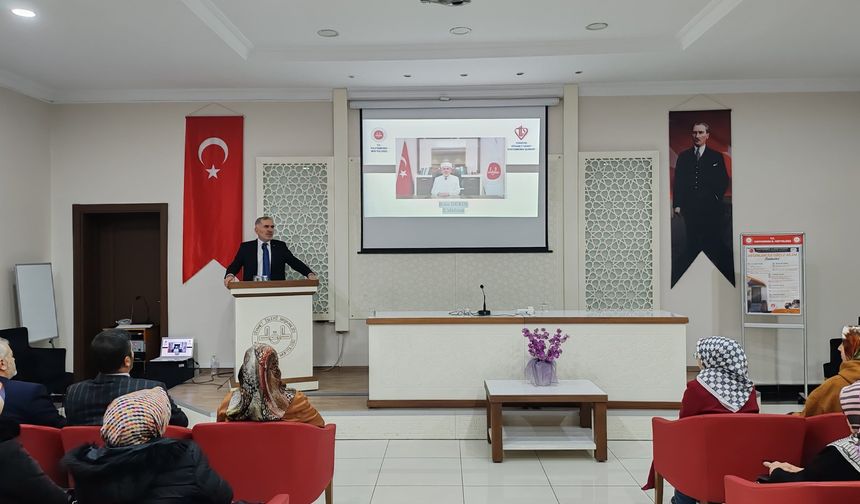 Kastamonu Müftülüğü'nden 'Değerleri ile Güçlü Ailem' semineri
