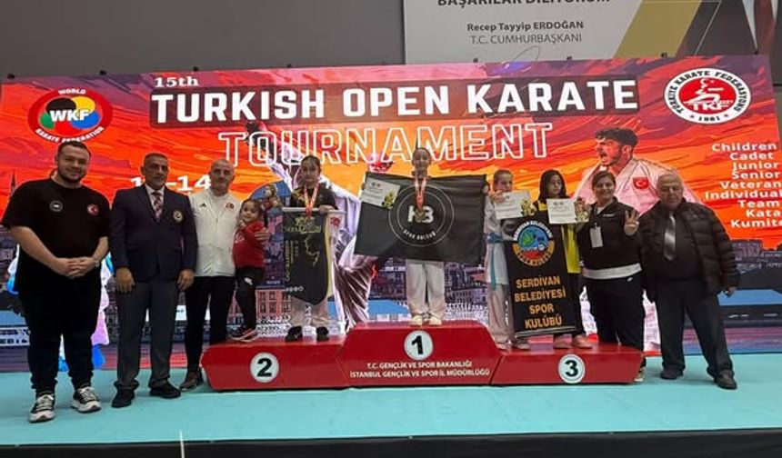 Kastamonu’nun gururları Çevik kardeşler minderi fethetti!