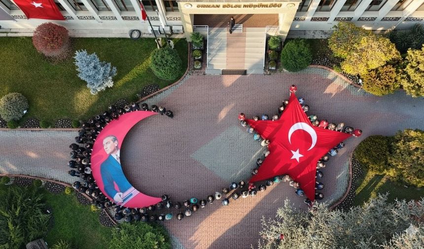 Türk Bayrağı’na uzanan ellere Kastamonu’dan Ay Yıldızlı tepki