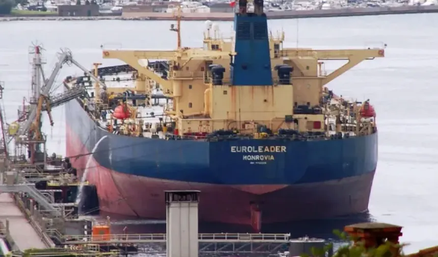 Kastamonu açıklarında vurulan gemide ipler gerilmiş