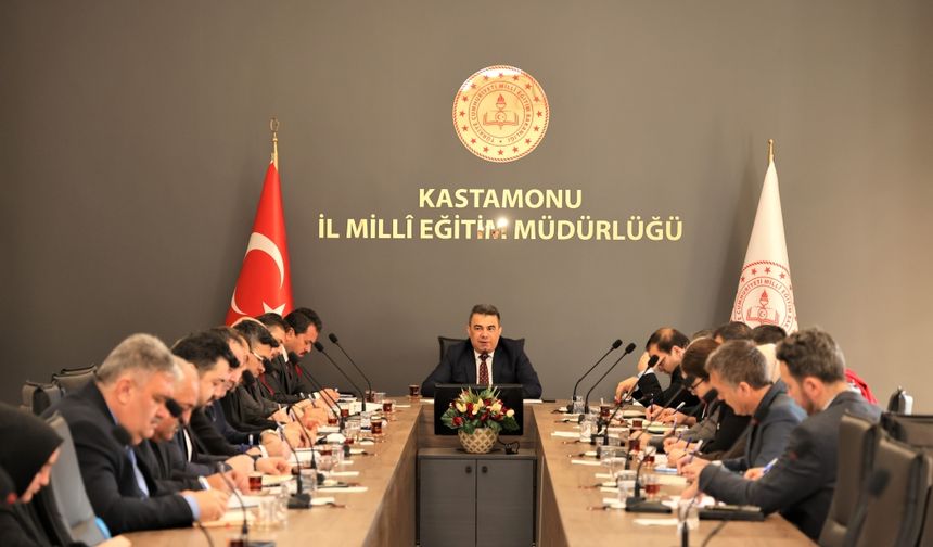Kastamonu’da İlçe Milli Eğitim Müdürleri ikinci dönem gündemiyle toplandı