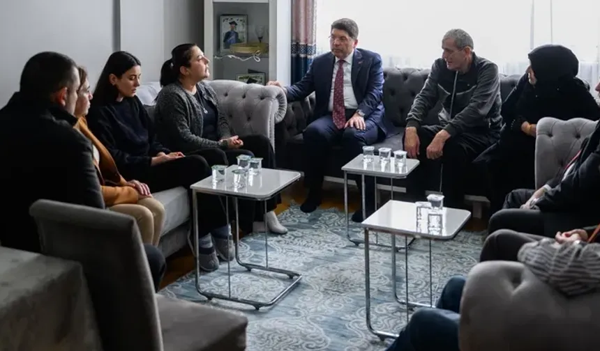 Bakan Tunç Kastamonulu aileyi ziyaret etti