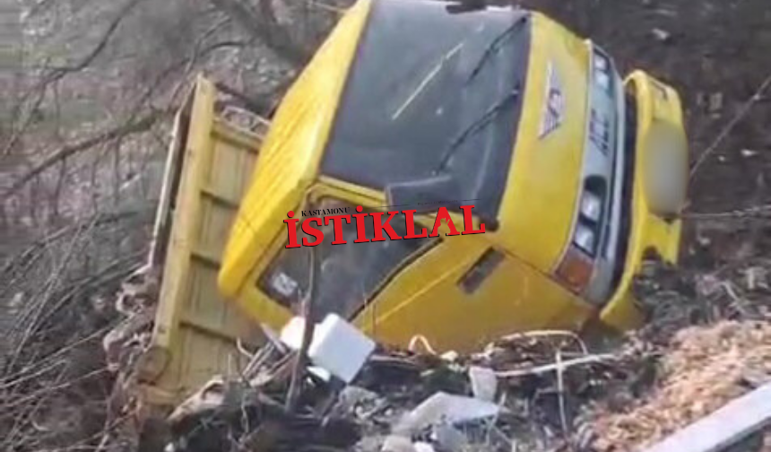 Kamyon uçurumda asılı kaldı