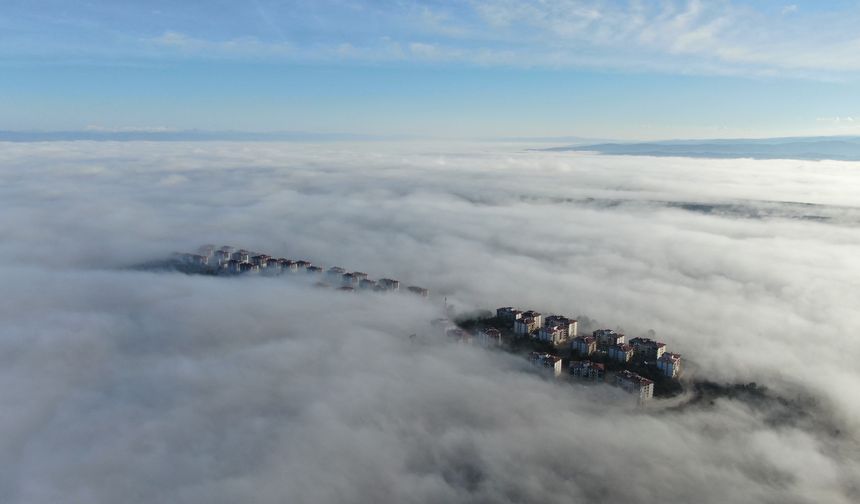 Kastamonu’yu sis tabakası kapladı
