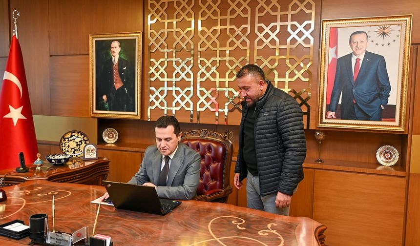 Rektör Topal oyunu kullandı