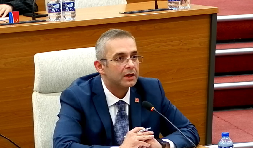 Sarı otobüslerin maliyetini kalem kalem açıkladı