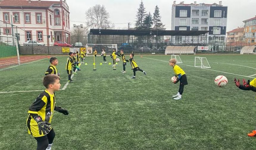 Cidespor’da eldivenler takıldı, hedef büyük!