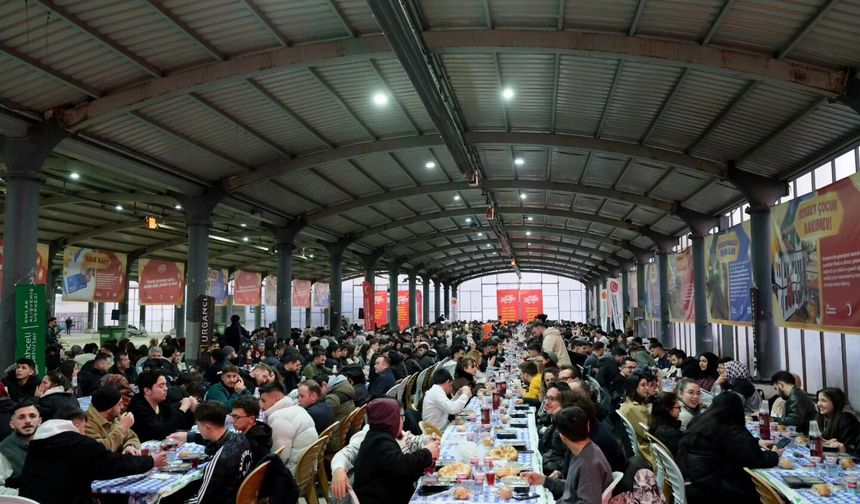 İftarın yeni adresi Candaroğulları Mahallesi