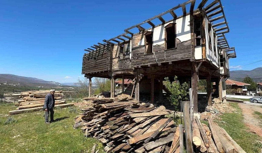 250 yıllık tarihi konak için yıkım kararı