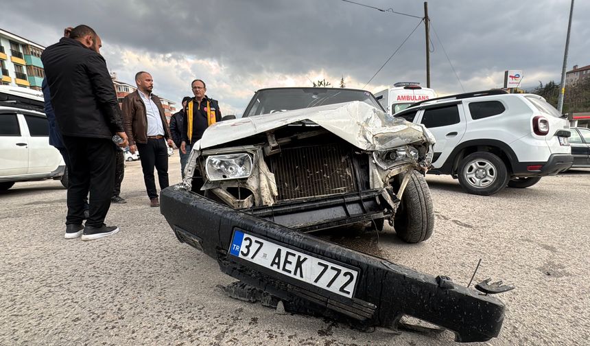 Kastamonu plakalı otomobil Karabük’te kazaya karıştı!