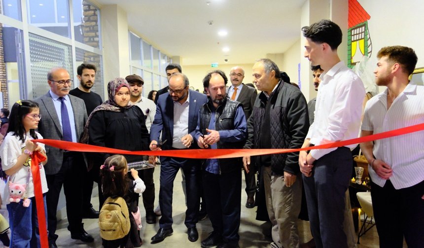 Kastamonu’da Hicaz Demiryolu sergisi açıldı, “DOPATONIN” galaya çıktı