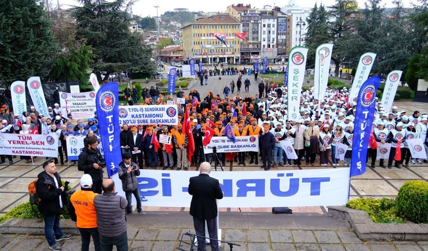 Emekçiler Cumhuriyet Meydanı’nı doldurdu