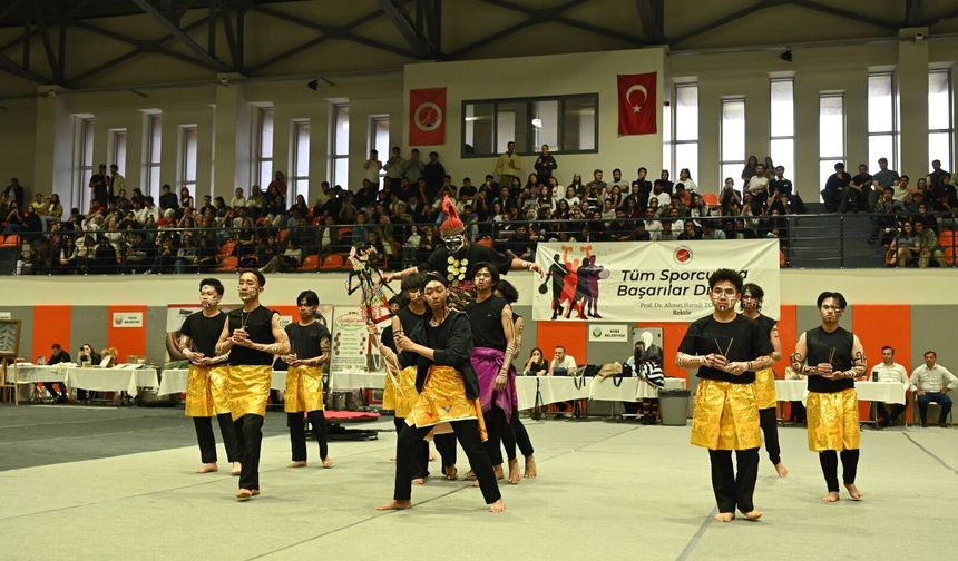 Kastamonu Üniversitesi 20'nci yaşını festivalle taçlandırdı