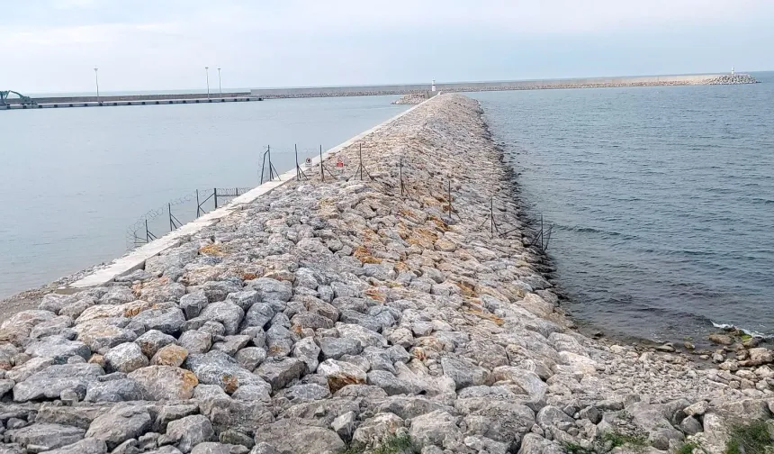 Kastamonu'da liman yasağı amatör balıkçıları isyan ettirdi