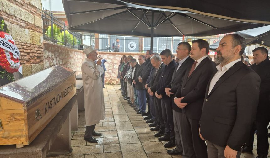 Nasrullah Camii’nde hüzünlü cenaze töreni