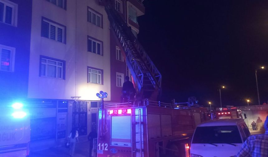 Kastamonu'da ocakta unutulan yemek yangın çıkardı
