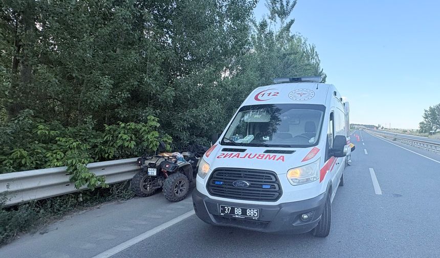 Tosya’da ATV bariyerlere çarptı: 1 yaralı