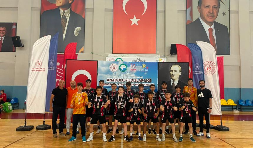 Kastamonu Analig Erkek Hentbol Takımı Tokat biletini aldı