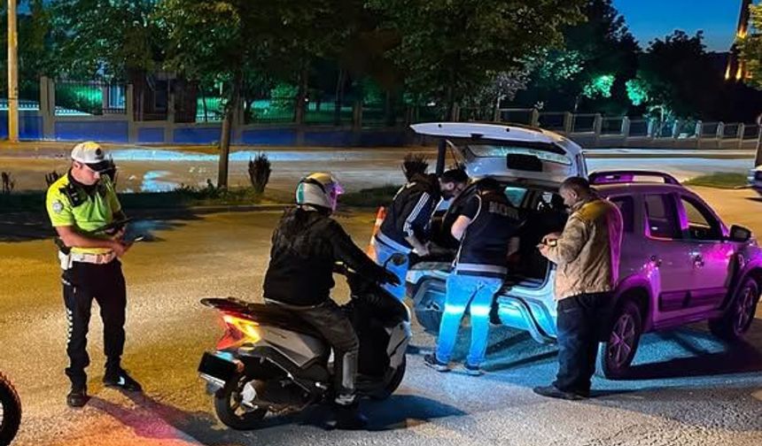 Kastamonu’da huzur operasyonu: Binden fazla kişi tek tek sorgulandı