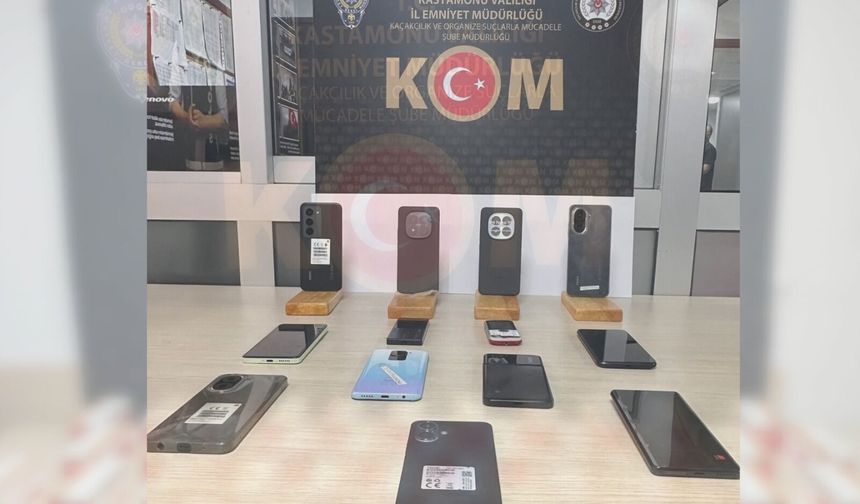 Kastamonu'da kaçak telefon satan işyerlerine baskın!