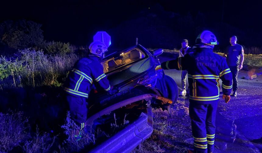Kastamonu'da korkutan kaza: Bariyerlere çıktı!