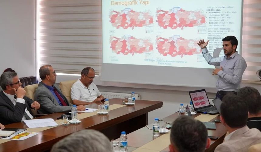 Sinop'ta Kastamonu'yu ilgilendiren demiryolu toplantısı