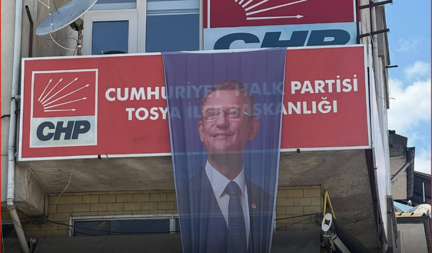 CHP 'nin o ilçe teşkilatı istifa ediyor