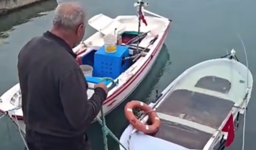 Kastamonu'da "Batık Ali"nin teknesi yağmur sularına yenik düştü
