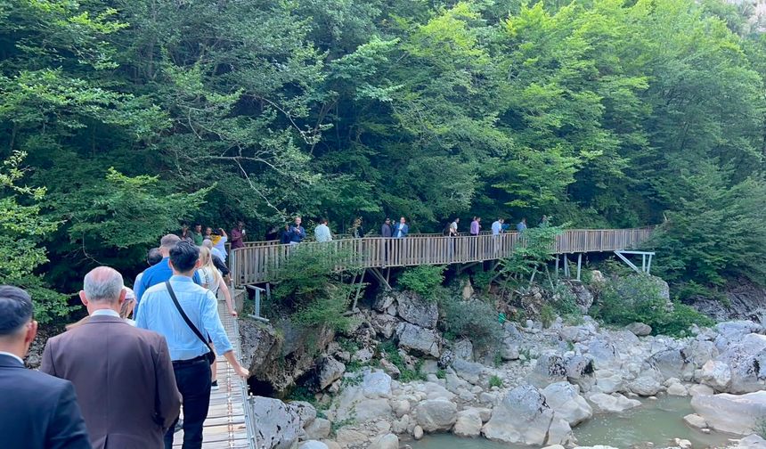On ülkenin büyükelçileri Kastamonu’nun doğa harikalarını keşfetti
