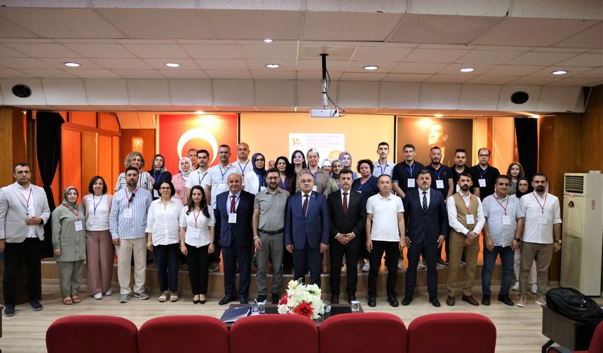 21 ilden 24 öğretmen Taşköprü'de buluştu