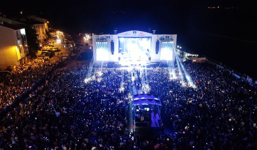 Taşköprü festivali finali için Kastamonu'ya 40 bin kişi akın etti