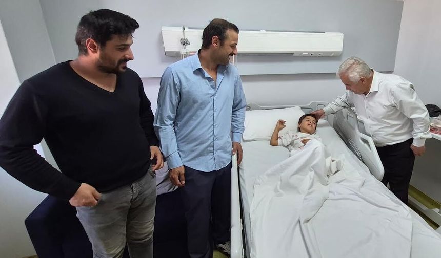 Başkan Mehmet Erdoğan’dan sünnet olan çocuklara ziyaret