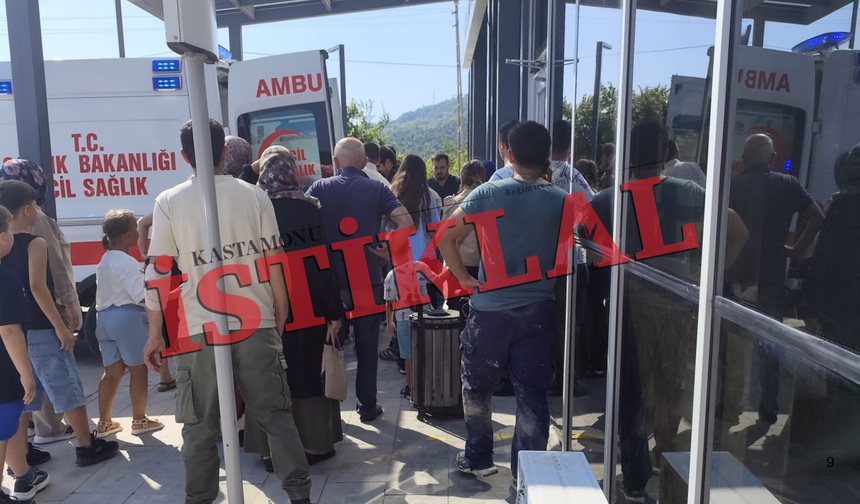 Cide'de traktör kazası: Sürücü ağır yaralandı
