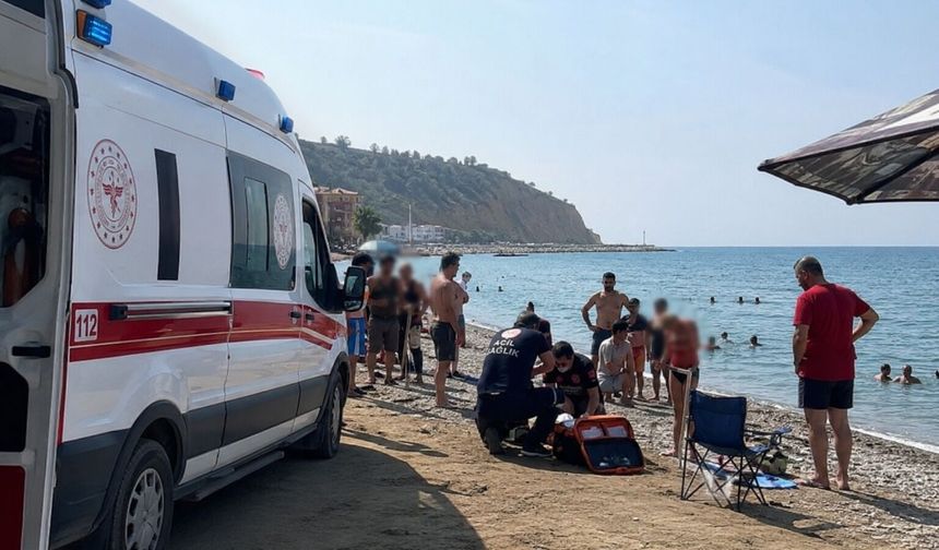 Denizde kramp girdi: Ölümle burun buruna geldi