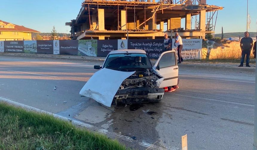 Kastamonu'da kavşakta feci kaza: 2 yaralı
