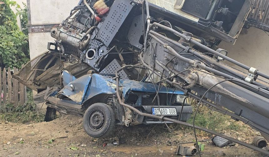 Kastamonu plakalı aracın karıştığı kazada 2 kişi öldü