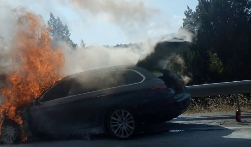 Kastamonu'da seyir halindeki araç alev alev yandı