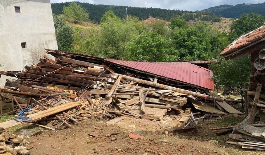 Kastamonu'da tüp patladı: Evde çökme meydana geldi