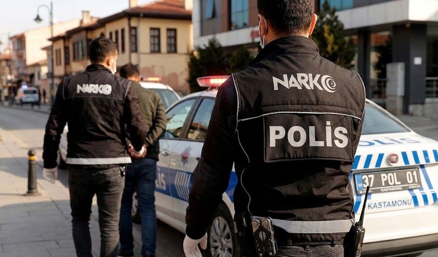 Kastamonu'da zehir tacirlerine Narkotik darbesi: 2 tutuklama