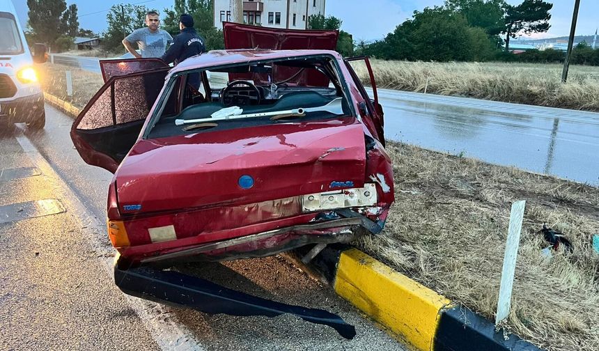 Kastamonu'da zincirleme kaza: 3 araç birbirine girdi