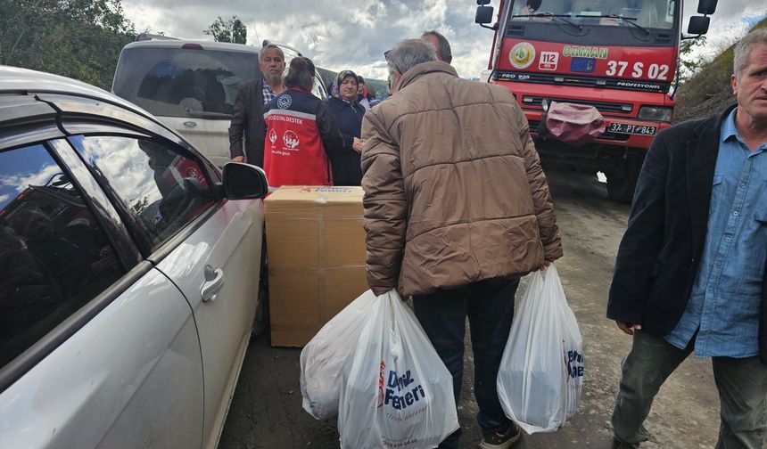 Deniz Feneri’nden yangınzedelere 256 bin TL’lik yardım
