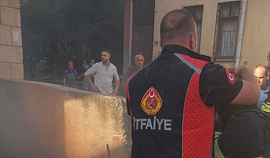 Kastamonu'da apartman yangını: Ekipler müdahale ediyor